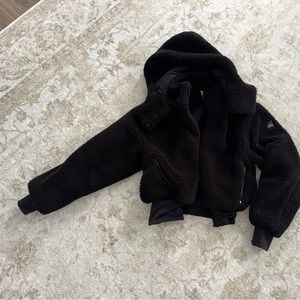 Alo black Sherpa size small